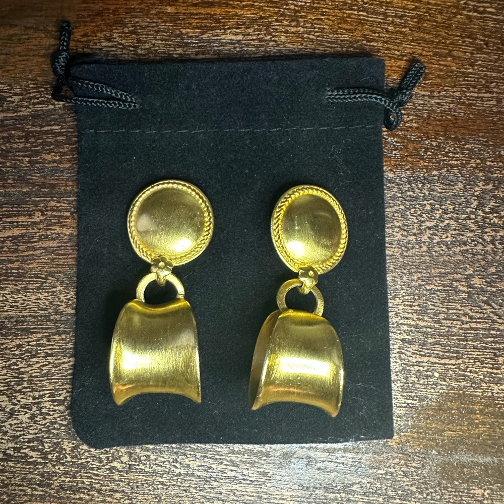 1980's Brushed Gold Tone Clip On Earrings Door Knocker Runway. No flaws